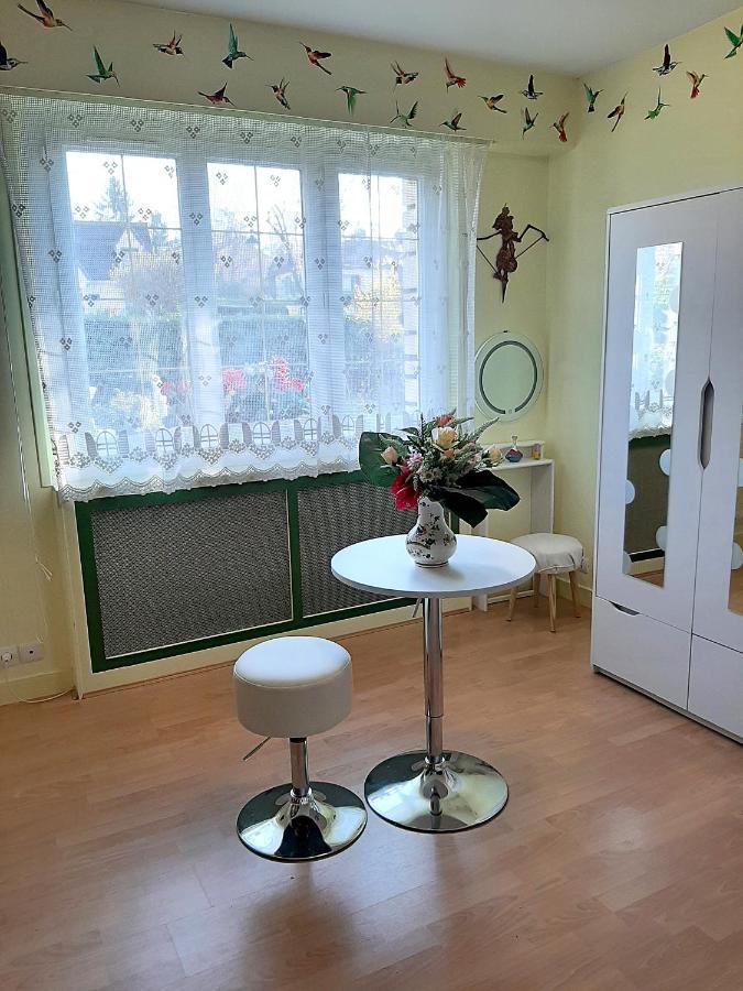Villa Avec Piscine Proche Disneyland Et Paris Сен-Тібо-де-Вінь Екстер'єр фото